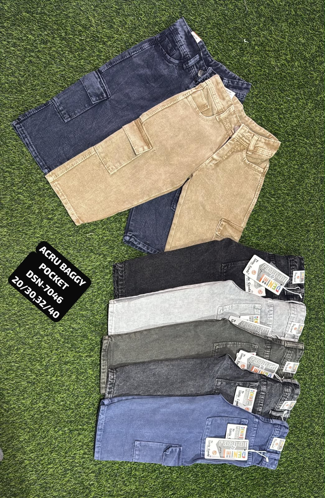 BYCF04 - Baggy Jeans